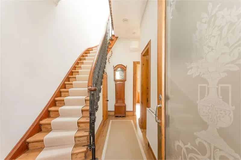 4 Bed Terraced House with Period Features and South-Facing Garden