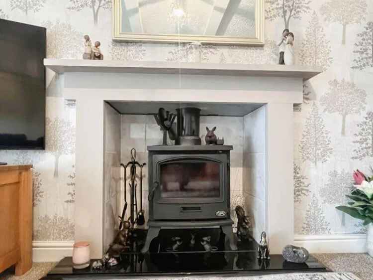 3 Bedroom Detached House For Sale Near Saint James School