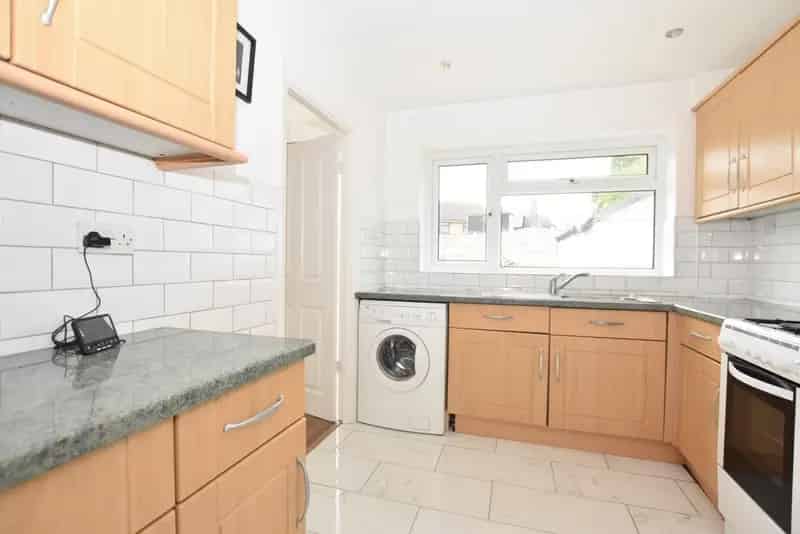 3 Bedroom House To Let Chesterfield