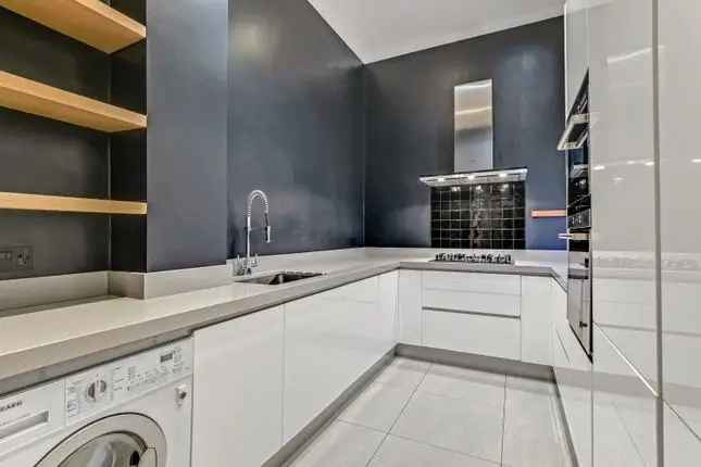 Flat for sale in Belsize Park, Belsize Park NW3