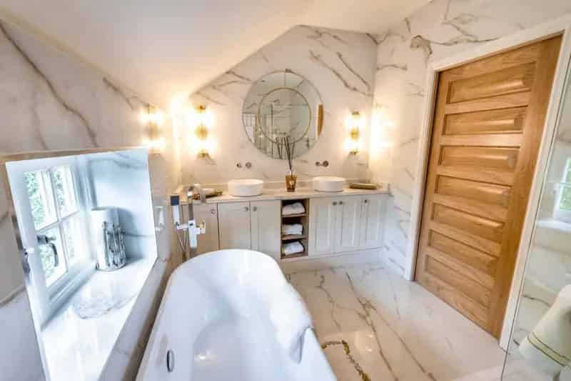 4 Bed Detached House For Sale