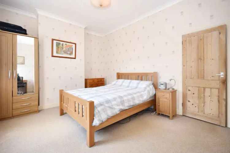 House For Sale in Wakefield, England