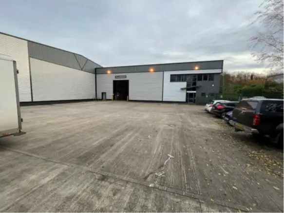 Modern Industrial Warehouse Unit To Let