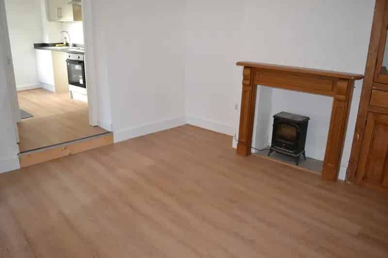 3 Bedroom Flat to Rent St George