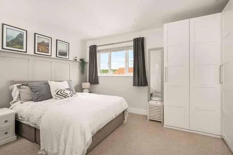 4 Bed Semi-Detached House for Sale