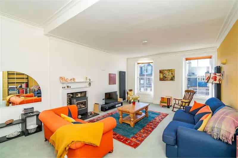 3 Bed Flat Top Floor New Town 2 Reception Rooms