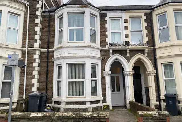 Flat to rent in Colum Road, Cathays, Cardiff CF10