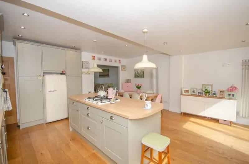 3 Bed Detached Bungalow Downend