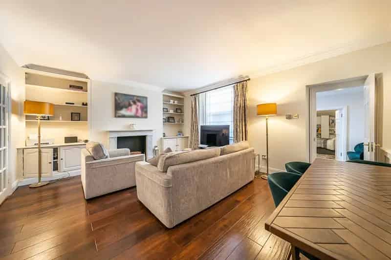 2 bedroom flat for sale