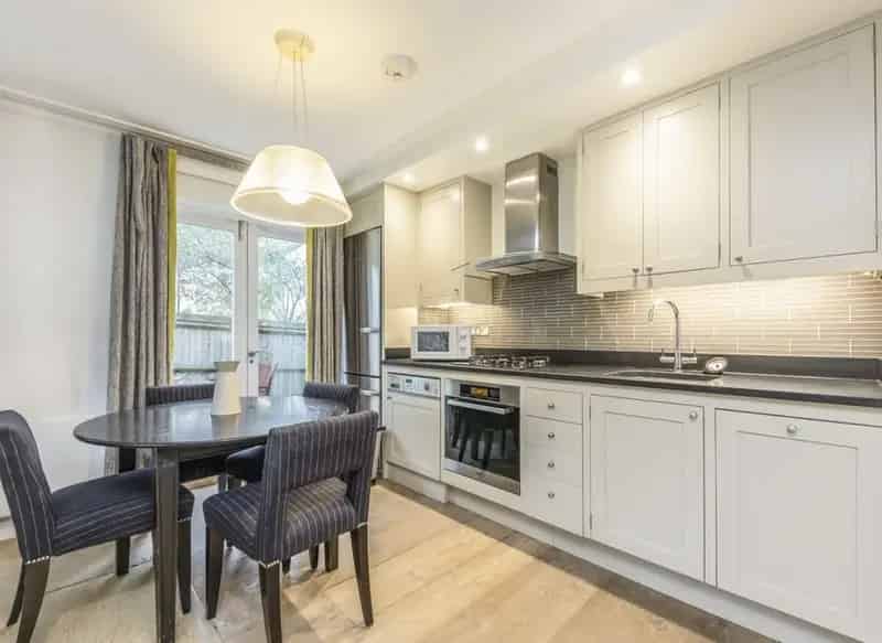 Two Bedroom Detached House with Marble Bathrooms and Garden