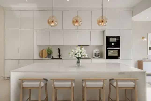 Four Bedroom Victorian Home London NW10