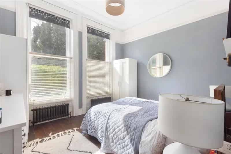 2 Bedroom Flat Crystal Palace Park Road London