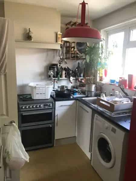 1 Bedroom Flat Near Schools and Shops