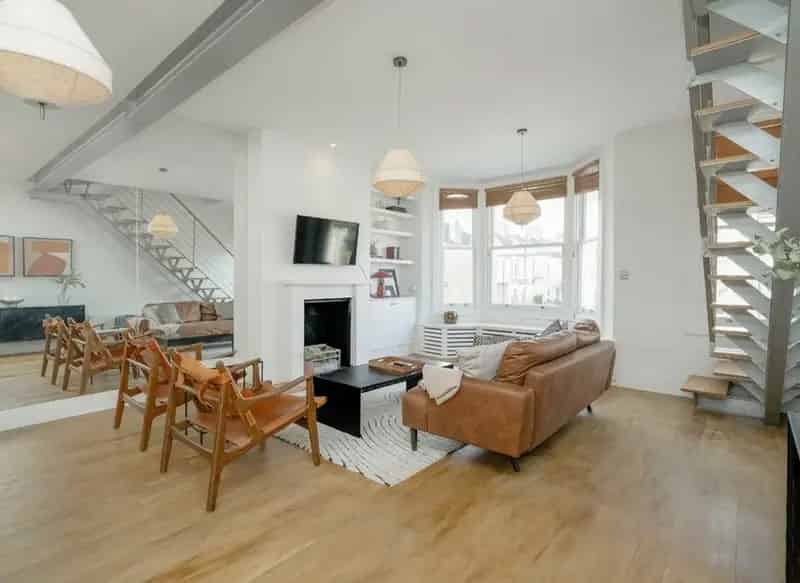 Two Double Bedroom Victorian Flat  Kensal Rise  Share of Freehold