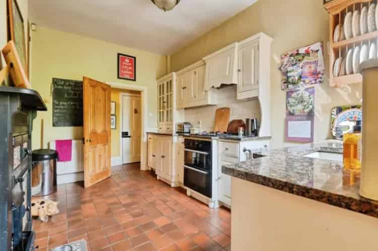 5 Bed Victorian House for Sale