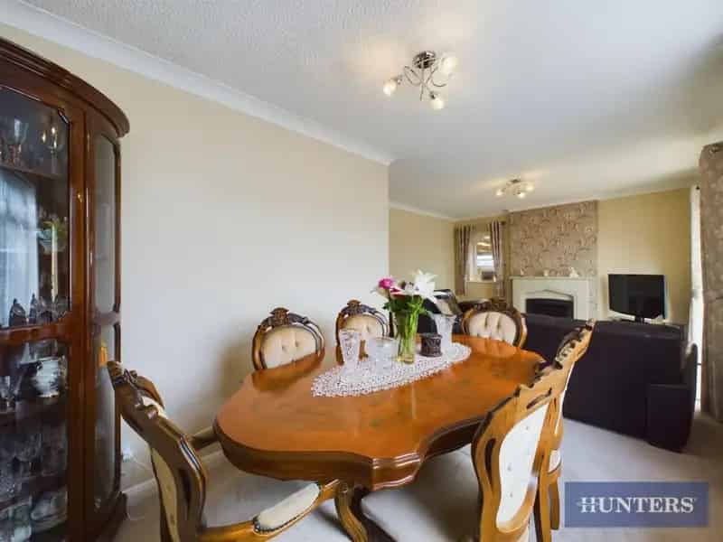 3 Bedroom Bungalow for Sale 598 SQ FT
