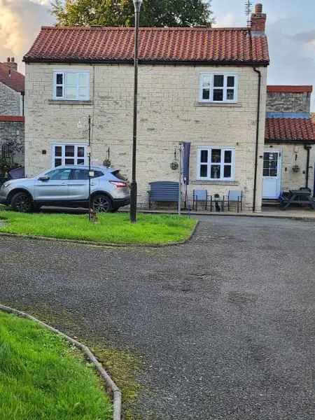 Helmsley House - 3 Bedroom Family Home Near Amenities