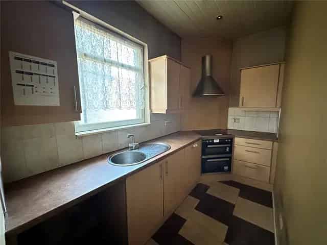 3 Bedroom Flat for Sale in Wishaw Town Centre