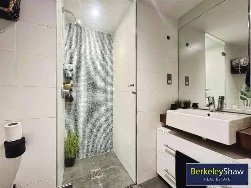 1 Bed Flat for Sale in Beetham Tower Liverpool