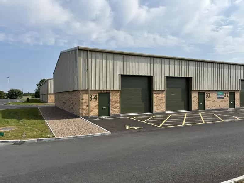 Newly Built Industrial Warehouse Unit 1456 sq ft