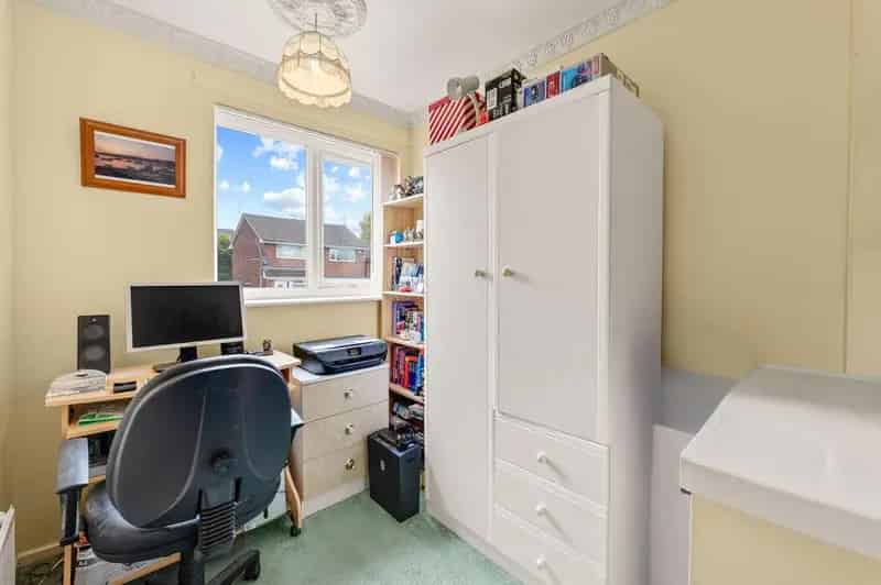 3 Bed House for Sale - Spacious Family Home