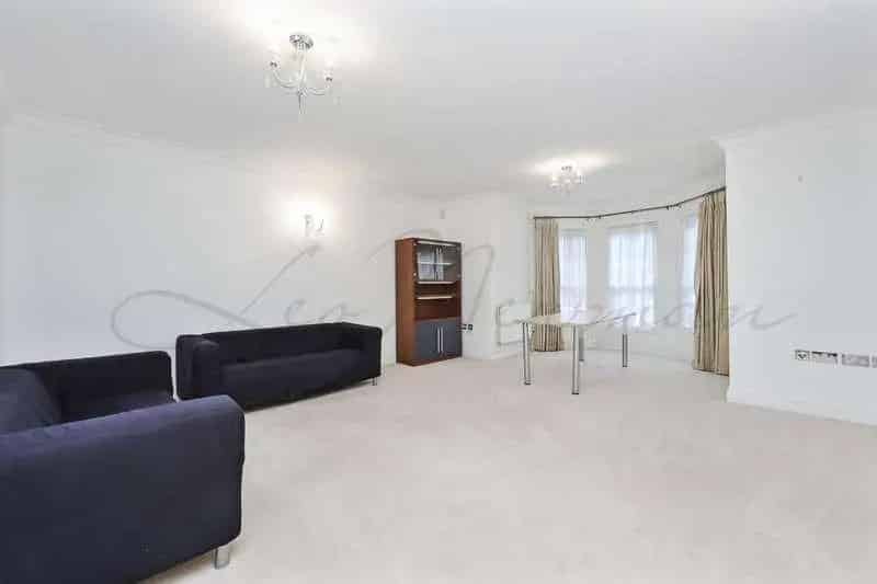 3 Bed 3 Bath Ground Floor Apartment Hendon