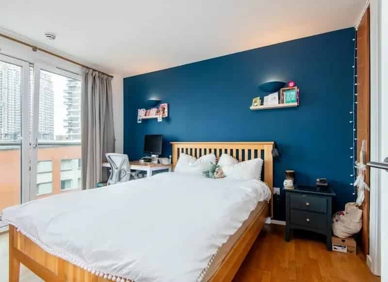 Spacious 2-Bedroom River View Apartment in Canary Wharf