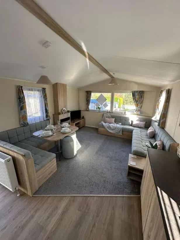 2 Bed Static Caravan for Sale in Hareshaw Linn