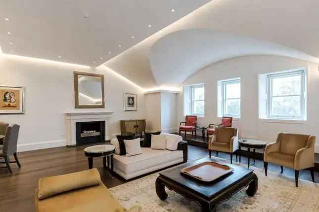 Luxury 4-Bedroom Penthouse Lancaster Gate London