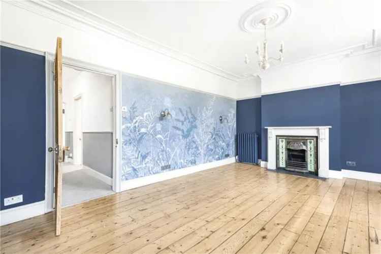 4 Bedroom Victorian Semi-Detached House in Bedford