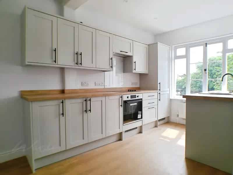 4 Bedroom House Canterbury - Modern, Spacious Family Home