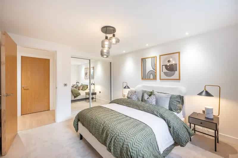 3 Bedroom Apartment Craiglockhart South-East Balcony