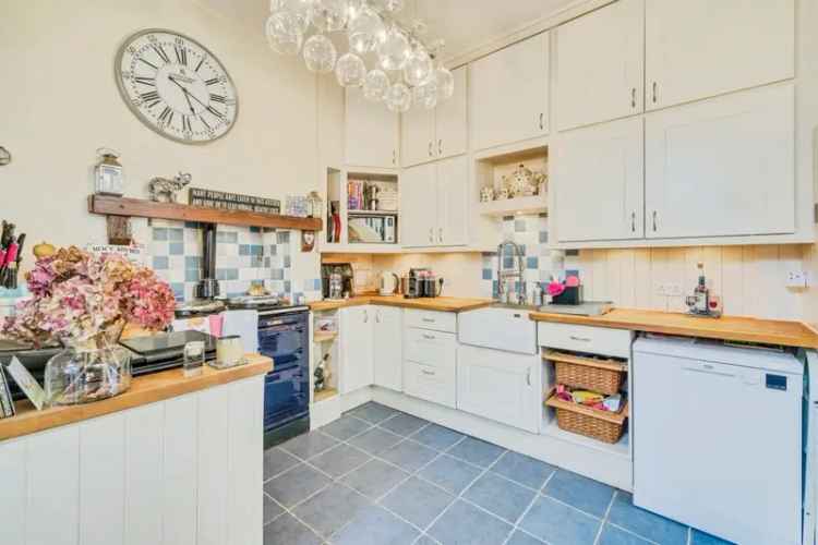Spacious 3-Bedroom Period Home with 2 Bathrooms and Utility Room