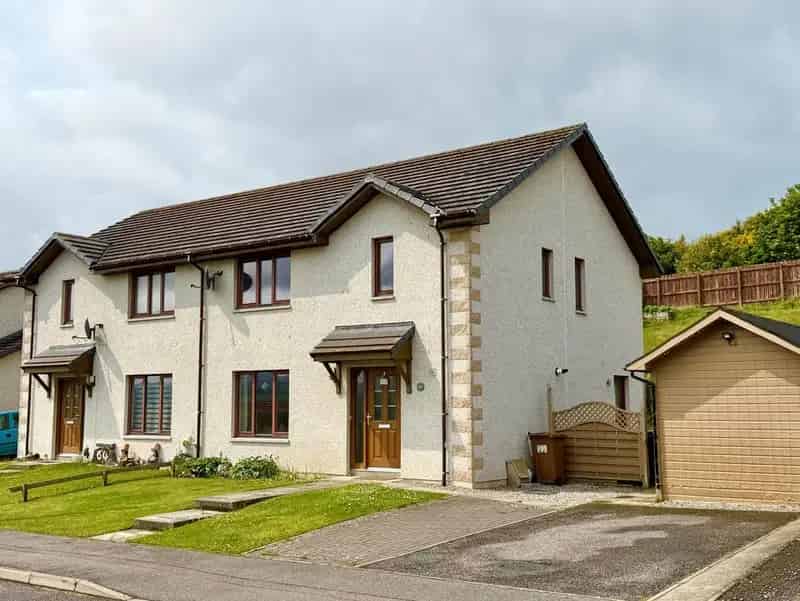 3 Bedroom Semi Detached House for Sale Inverness