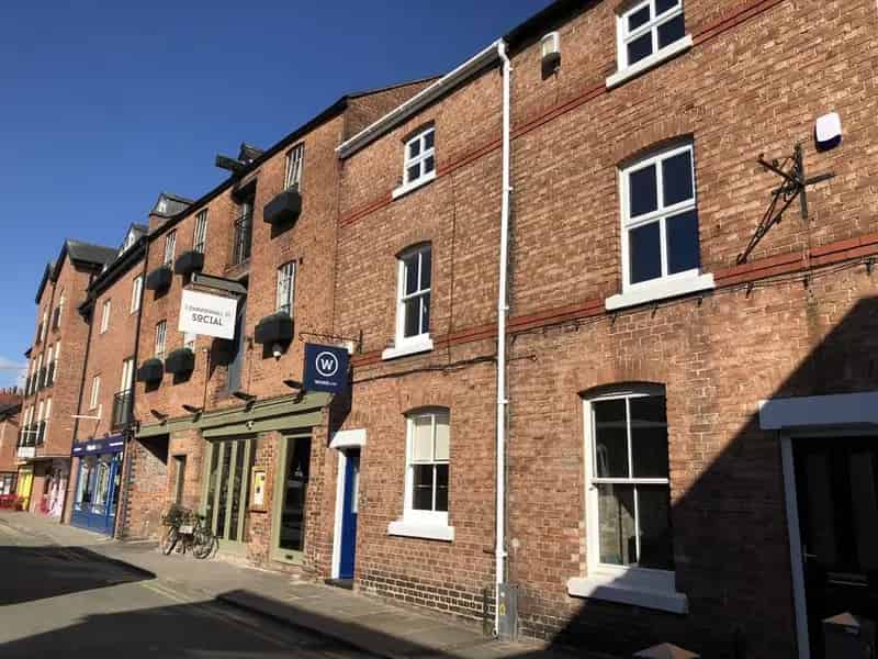 City Centre Office 1055 sq ft 3 Floors Bridge Street