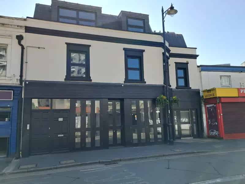 Maidenhead Mixed Use Investment Retail Unit and Flats