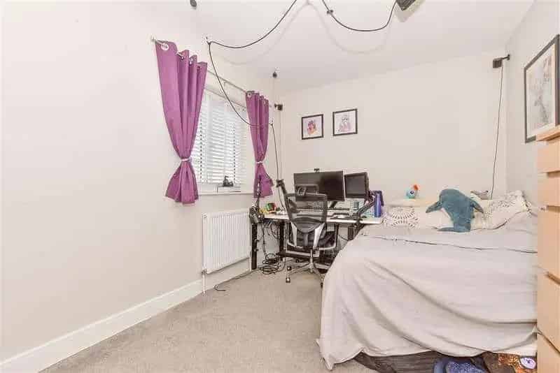 4 Bed Semi-Detached House for Sale