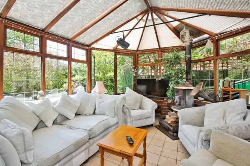 1920s Charm 4-Bed Detached House with Country Views