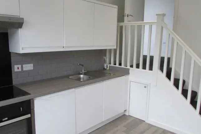 Highgate Hill Freehold Investment Property - 4 Units