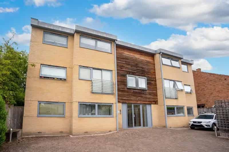 2 Bedroom Apartment for Sale near Cambridge City Centre