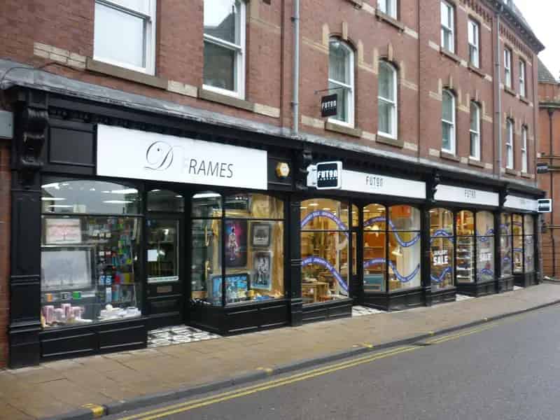 Retail Cafe Unit near York Dungeon and Grand Opera House
