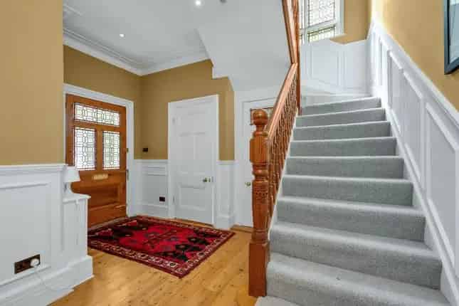 Edwardian Gem in Surbiton KT6 - Family Home with Garden and Parking