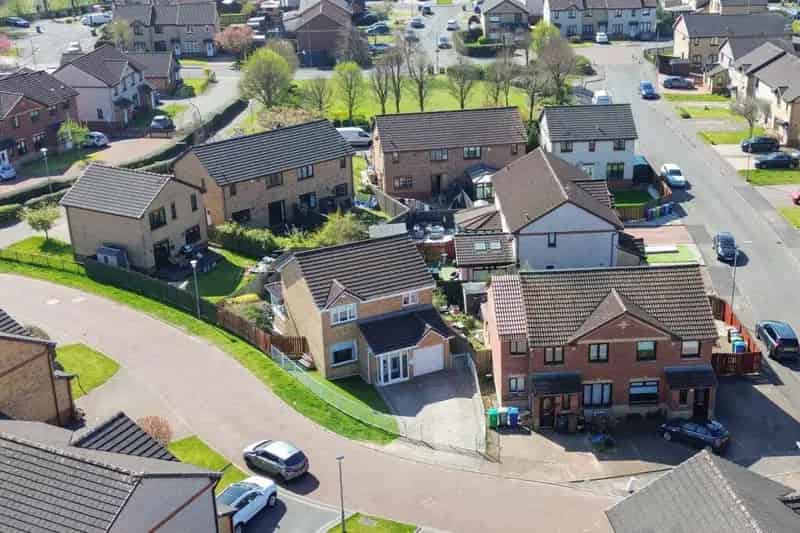 3 Bedroom Detached House for Sale Knightswood Gate