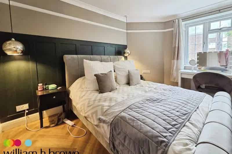 Two Bedroom Maisonette Near Brentwood Elizabeth Line - Furnished
