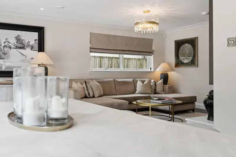 Luxury 5-Bedroom Detached Home in Canniesburn Estate