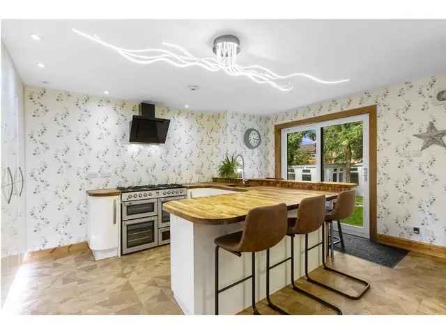 6 Bedroom Detached House for Sale Murieston Livingston