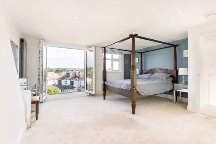 5 Bedroom Semi-Detached House for Sale Near Elmlea School