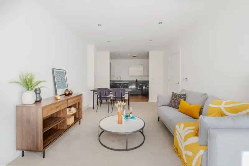 1 Bedroom Flat for Sale near Burgess Park