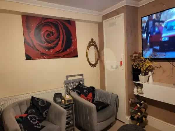 3 Bedroom Flat near Waterloo Station