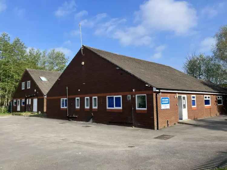 Commercial Property in Kirkby West Vale